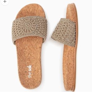 The Sak Mendochino slide sandal